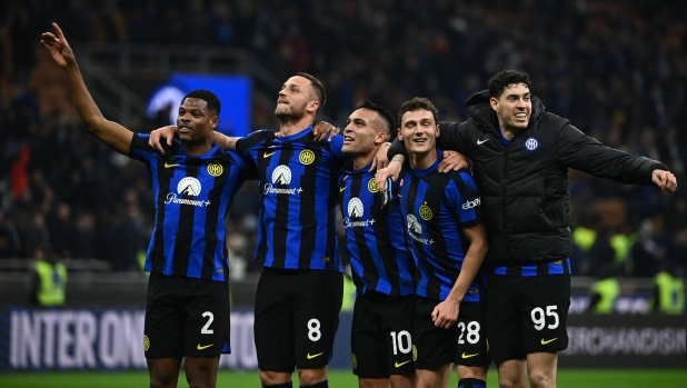 Inter, contro l’Atalanta tornano titolari Pavard, Bastoni, Barella e Darmian. Confermato Asllani