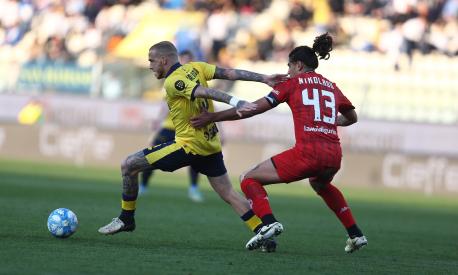 Spezia in dieci, ma Zoet para tutto e il Modena non sfonda: è 0-0