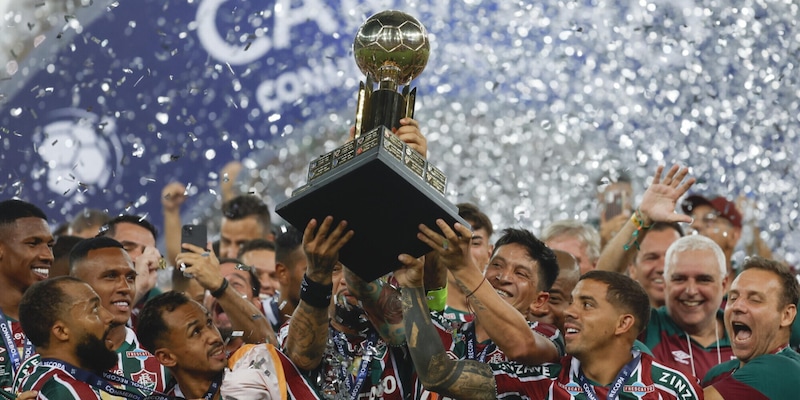 Felipe Melo fa festa col Fluminense: prima storica vittoria della Recopa Sudamericana