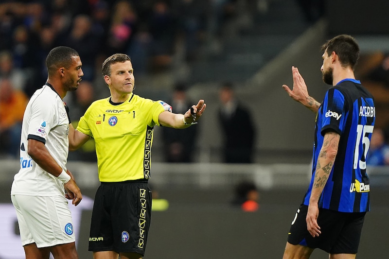 Caso Acerbi, la Procura acquisisce gli audio tra arbitro e Var dopo Inter-Napoli