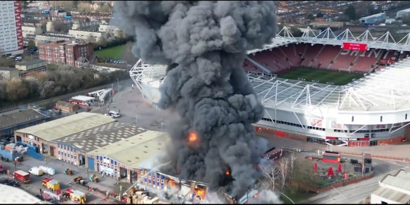 Terrore a Southampton: terribile incendio davanti allo stadio