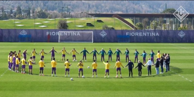 Fiorentina, gesto da brividi al Viola Park per ricordare Joe Barone