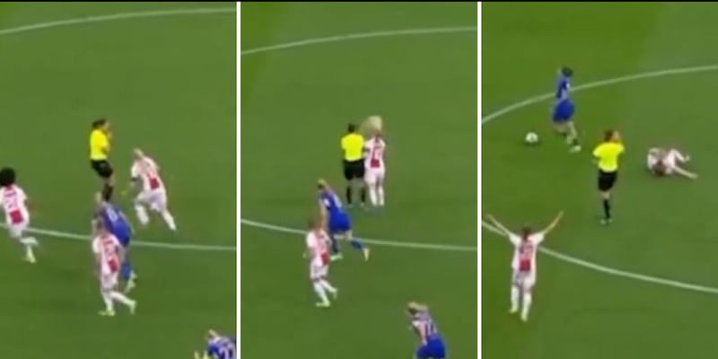Scontro con l’arbitro Ferrieri Caputi e l’azione si ferma: la giocatrice dell’Ajax cade a terra