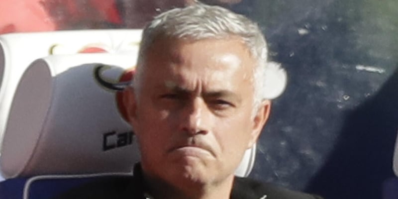 Chelsea, i tifosi chiedono il ritorno di Mourinho: cori per José