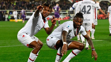 Leao, gol e assist: il Milan supera la Fiorentina e allunga sulla Juve