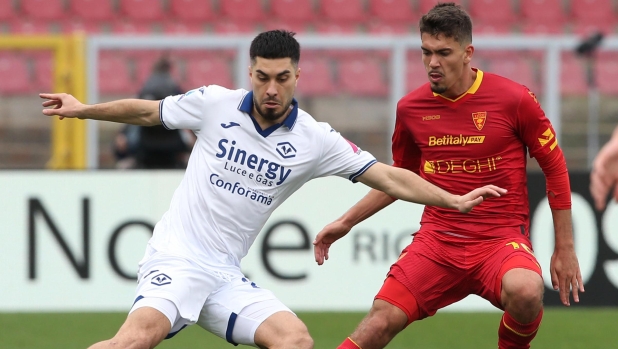 Lecce-Verona, le pagelle: Serdar convince (6,5), Almqvist non incide e prende 5