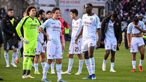 Salernitana, crisi senza fine e tutti in ritiro: il comunicato del club