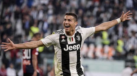 Cristiano Ronaldo vince l'arbitrato sul caso stipendi: quanto deve dargli la Juve