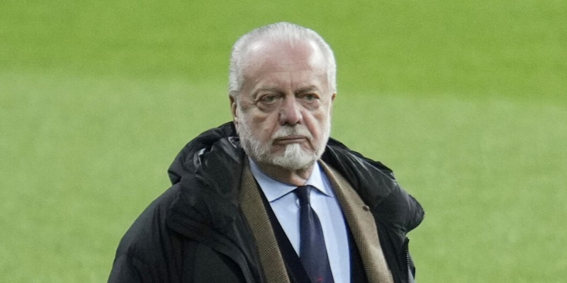 Napoli, l’annuncio di De Laurentiis sul Maradona: “Non si può ristrutturare”