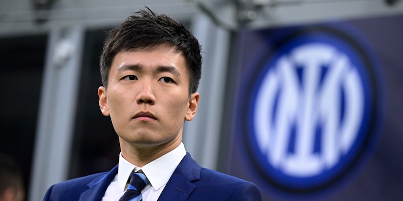 Bloomberg: “Inter, Zhang avvia prestito con Oaktree e Pimco per rifinanziare il prestito”