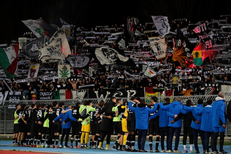 Cesena e Catania, la grandezza di chi cade e si rialza