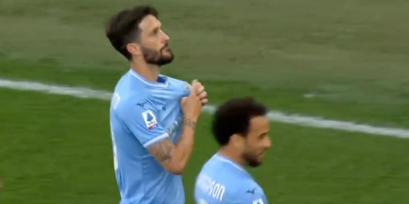 Lazio, Luis Alberto segna al Genoa: l’esultanza sorprende tutti