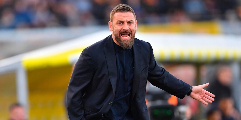 De Rossi: “Rigore netto su Zalewski. Le regole devono essere sempre uguali…”