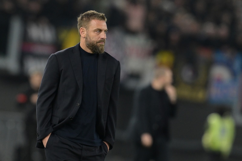 Roma troppo nervosa? De Rossi non ci sta: "Io non sono un prete…"