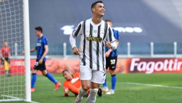 Caso stipendi: Ronaldo ha vinto l’arbitrato, la Juve dovrà pagare 9,7 milioni di euro