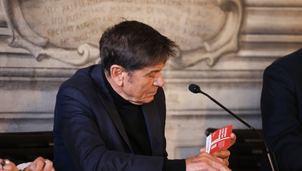 Bologna, Gianni Morandi: “La città sogna la Champions. Zirkzee è un simbolo”