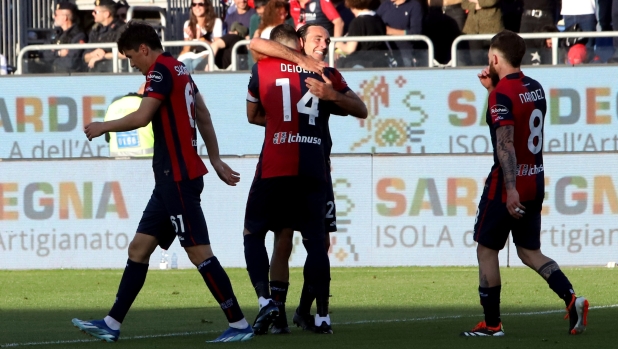 È Viola l’uomo salvezza: entra e ribalta l’Atalanta, il Cagliari si prende tre punti pesantissimi