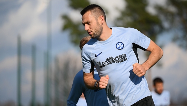 Inter, De Vrij festeggia: vinta una causa, maxi risarcimento in arrivo