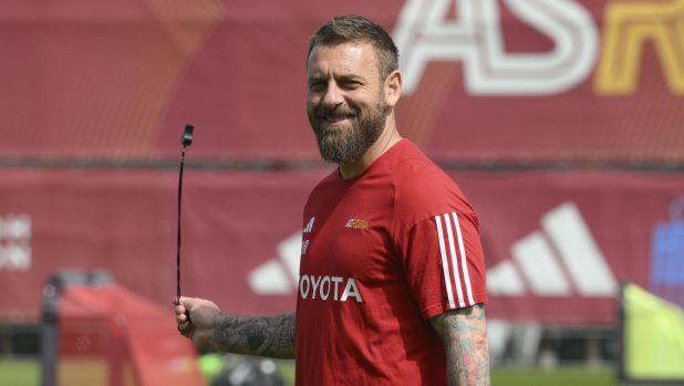 De Rossi: “Giusto sospendere la gara per Ndicka. Ho dato un esempio? Siamo messi male…”