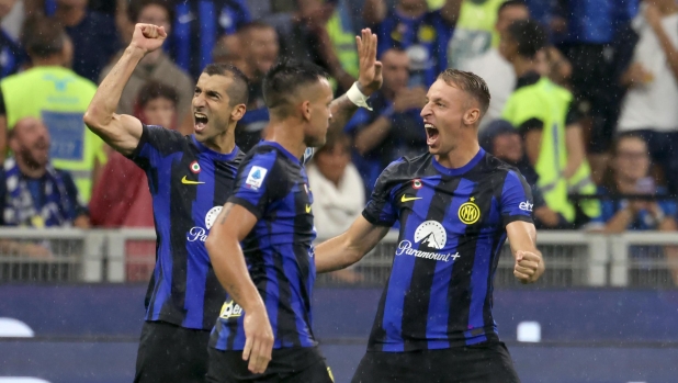 Derby, goleade, rimonte e vittorie all’ultimo respiro: il tricolore dell’Inter in 10 partite chiave