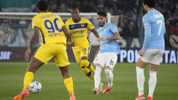 Lazio-Verona, le pagelle: Kamada, corsa e qualità (7). Swiderski, che errore (5)