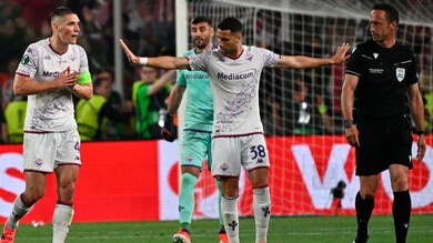 Olympiacos-Fiorentina, fischia CalVARese: il mani di Quarta niente rigore