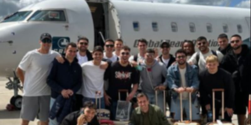 Como, Fabregas mantiene la promessa: tutta la squadra è volata a Ibiza