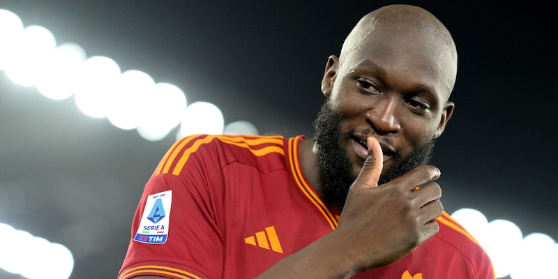 Lukaku e la frase in dialetto dedicata ai tifosi della Roma che scatena i social