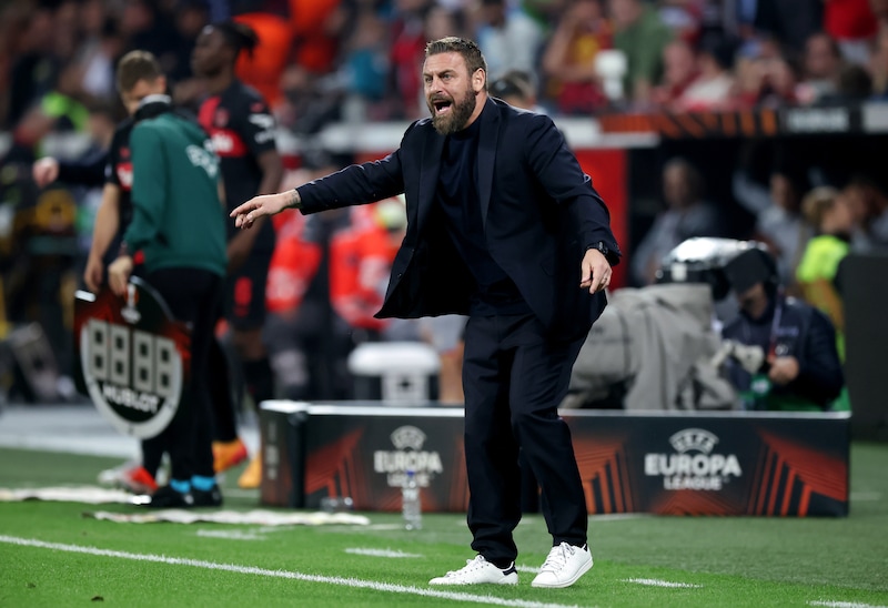 De Rossi dopo Bayer Leverkusen-Roma: le interviste in tv e la conferenza stampa