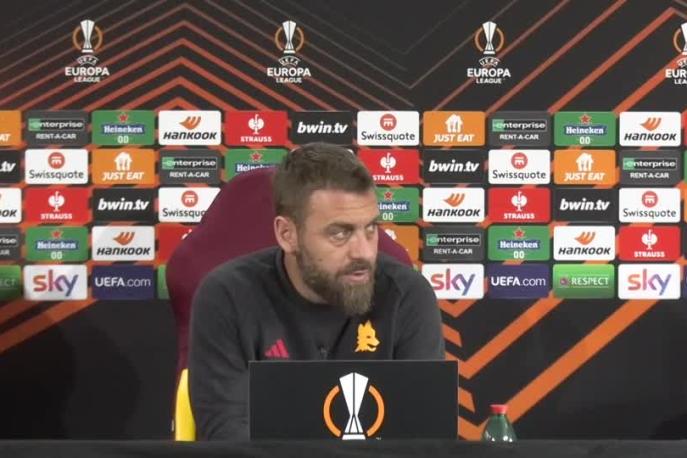 Roma-Bayer Leverkusen, De Rossi: “Lukaku e Smalling stanno meglio”