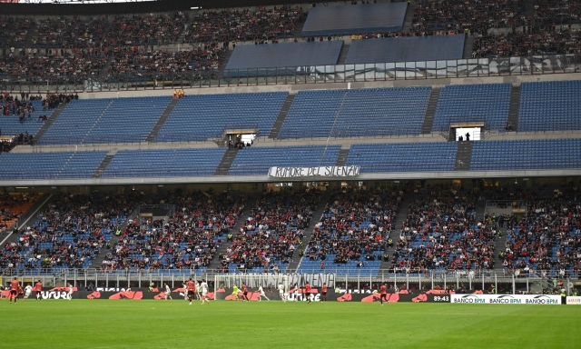 Milan, tempo scaduto: serve in fretta il nuovo allenatore. E Leao…