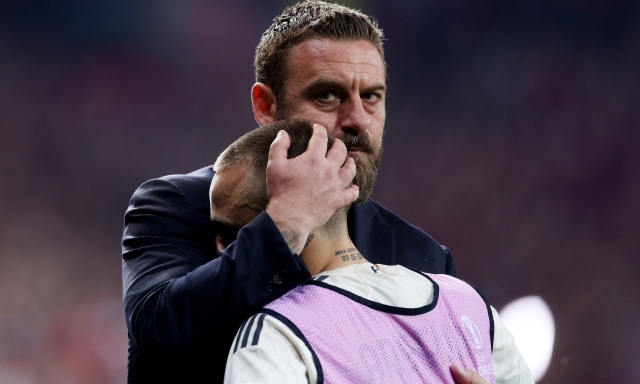 Roma, orgoglio De Rossi: “Partita eroica. Uscire per un autogol fa male”