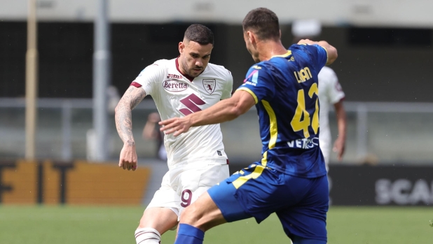 LIVE Verona-Torino 0-0: Zapata gira di testa, palla alta