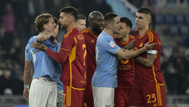 Roma e Lazio, che figuraccia: aggrappate all’Atalanta per un posto in Champions