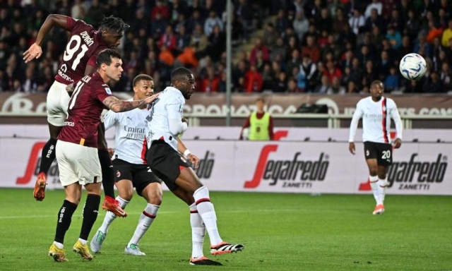 Nona partita con almeno 3 gol subiti: Milan, i motivi dello sprofondo in difesa