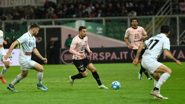 LIVE Palermo-Venezia 0-0: Ranocchia di controbalzo, siluro fuori bersaglio