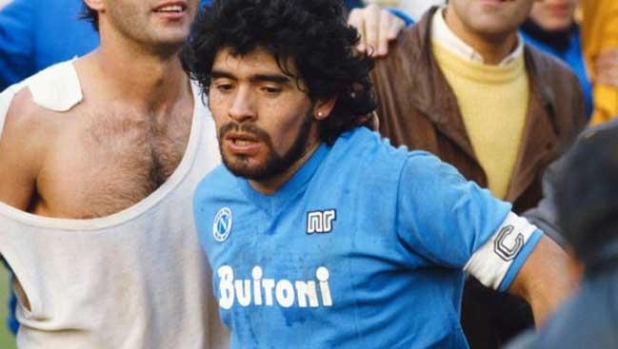 Mostra “Diego Vive”, polemica dei figli di Maradona: “Manca il materiale del Napoli”