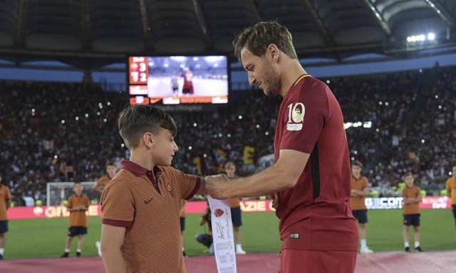 Il sogno di Almaviva: il bimbo a cui Totti mise la fascia ha esordito nella Roma