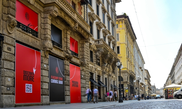 Milan, nuovo store da 500 metri quadri nel centro città