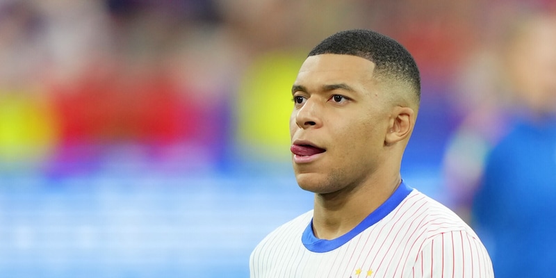 Mbappé pazzesco, nemmeno il Real Madrid l’aveva previsto così: negozi on-line in tilt!