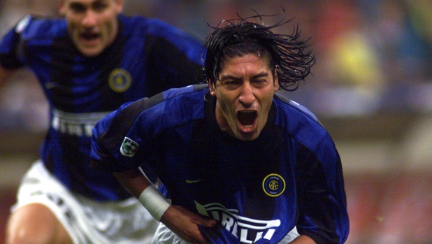 Zamorano: "Ecco come nacque la maglia 1+8. Fu colpa di Ronaldo il fenomeno…"