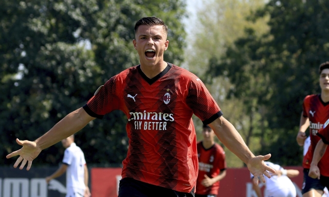 Milan, Simic va all'Anderlecht e saluta: "Gioie e delusioni, ma sarò per sempre uno di voi"