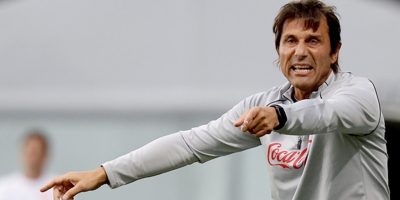 Conte disegna un nuovo Napoli: tutte le mosse di mercato