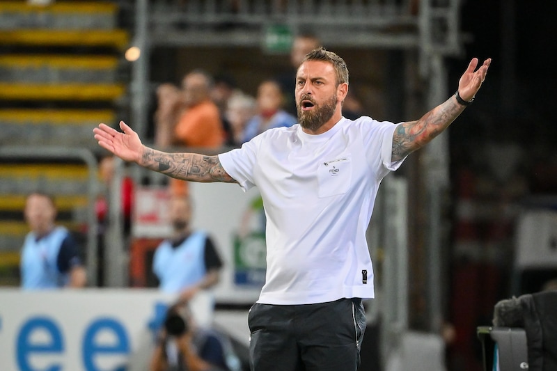 De Rossi, rivivi la diretta dopo Cagliari-Roma: "Dybala? Mi spaventerebbe se…"