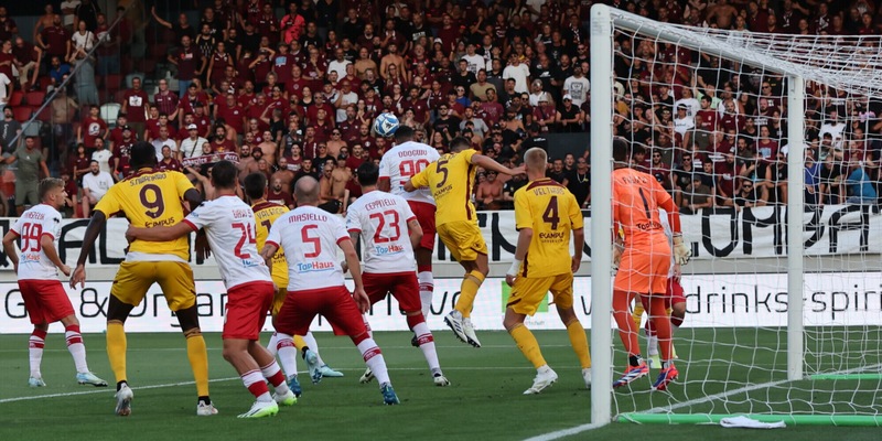 Serie B, Salernitana ko al 96′. Cadono Palermo e Frosinone