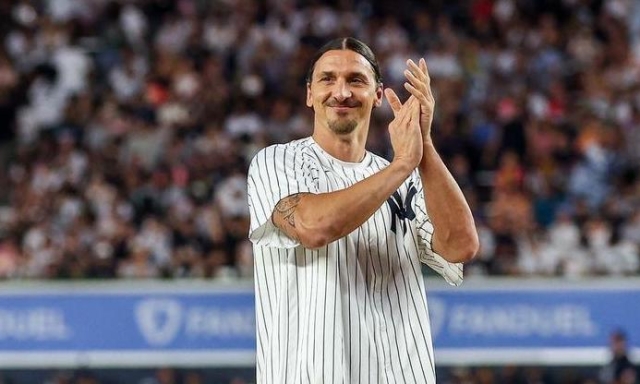 Ibra torna in campo… per il baseball: Zlatan "apre" il match degli Yankees a New York