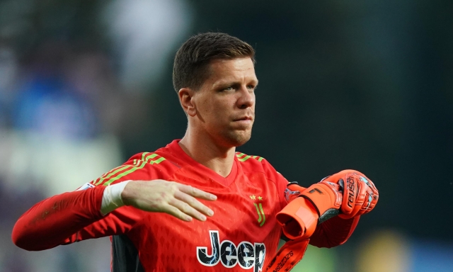 Szczesny si ritira dal calcio. Il portiere sui social: "Ho dato tutto: il mio cuore non c'è più"