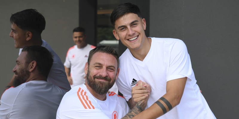 Dybala saluta De Rossi con un messaggio sui social: “È ingiusto…”