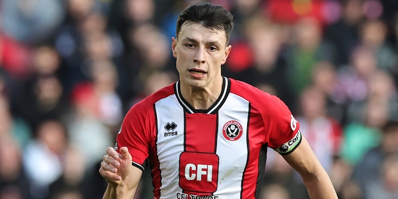 Difensore dello Sheffield United bersagliato dalla magia nera