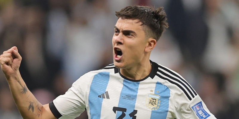 Dybala con l’Argentina: “Felice di essere tornato a casa”, e Oriana risponde…